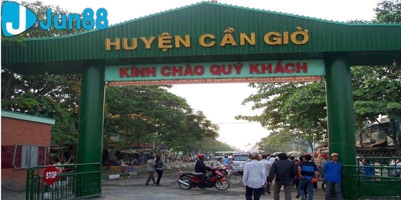 Chợ Cần Giờ - Thiên Đường Cho Các Tín Đồ Đam Mê Hải Sản Không Thể Bỏ Lỡ 1 Khám phá địa danh nổi tiếng - Chợ Cần Giờ